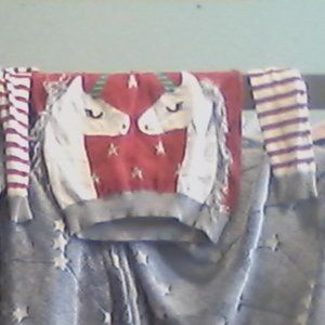 Well Worn - Christmas Sweater Large (10-12) - Unicorn - Kids